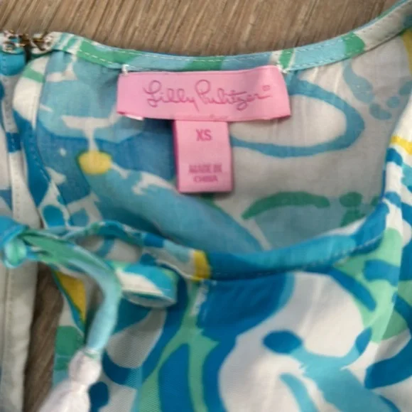 Lilly pulitzer Tybee Romper Resort White in a pinch. - Picture 3 of 4